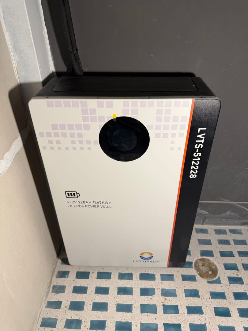 แบตเตอรี่ลิเธียม LiFePO4 LVTOPSUN 11.67 kWh สำหรับระบบโซลาร์เซลล์บ้าน เกาะแก้ว ภูเก็ต